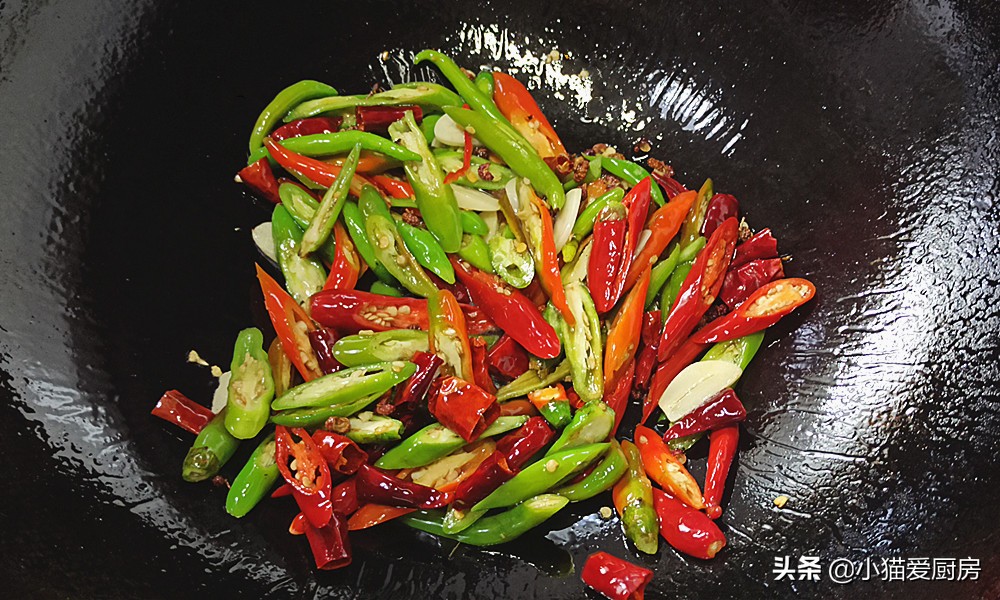 红烧肉这样做肥而不腻软烂入味,红烧肉怎样做的焦香