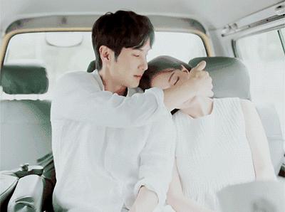 runon韩剧女主穿搭,韩剧女主穿搭秋冬大衣