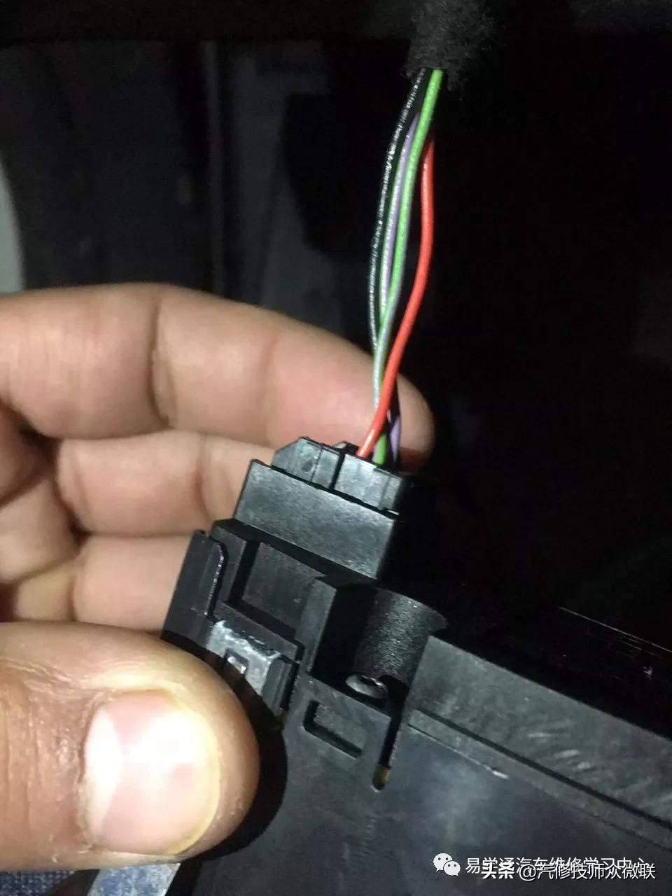 18款福克斯灯光图解,福克斯近光灯故障怎么解决