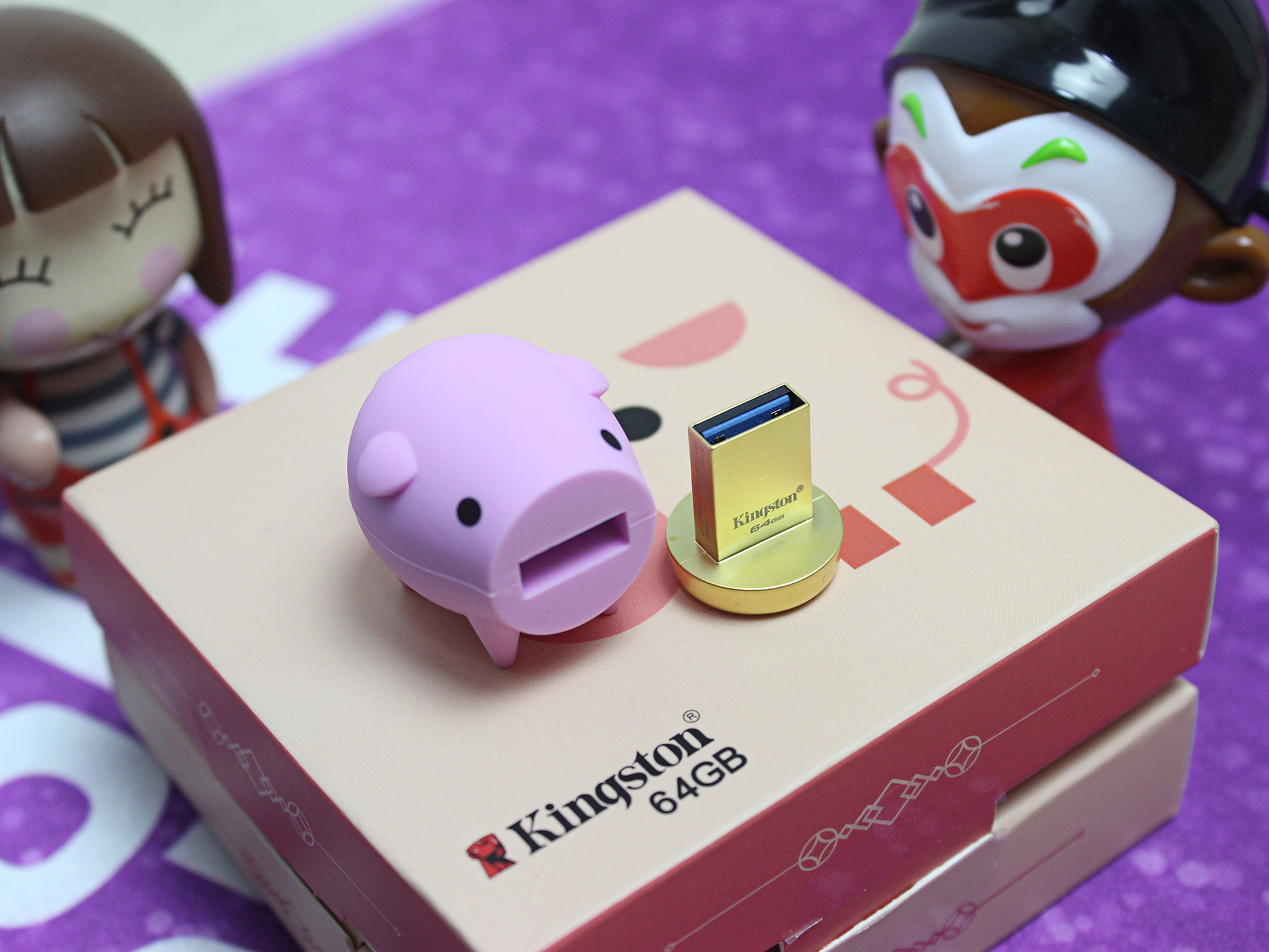 我不是佩奇，金士顿64G猪年生肖U盘悄悄萌到身边