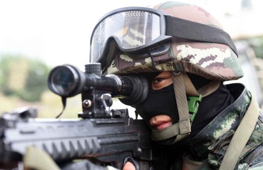 一枪击毙敌人神枪手,一枪毙敌一招制敌