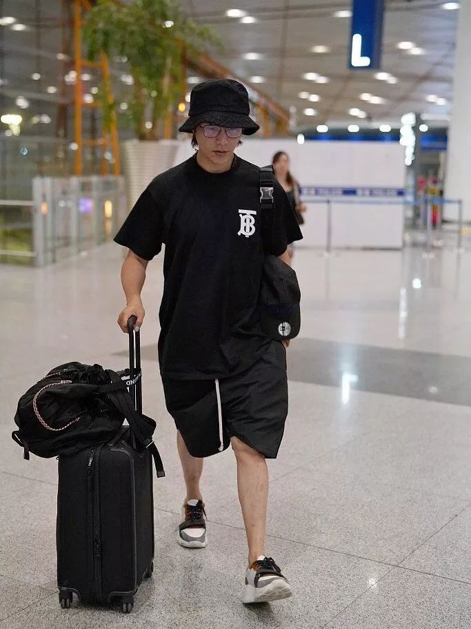 三个重点告诉你穿搭要有锋芒,穿搭能做到这几点