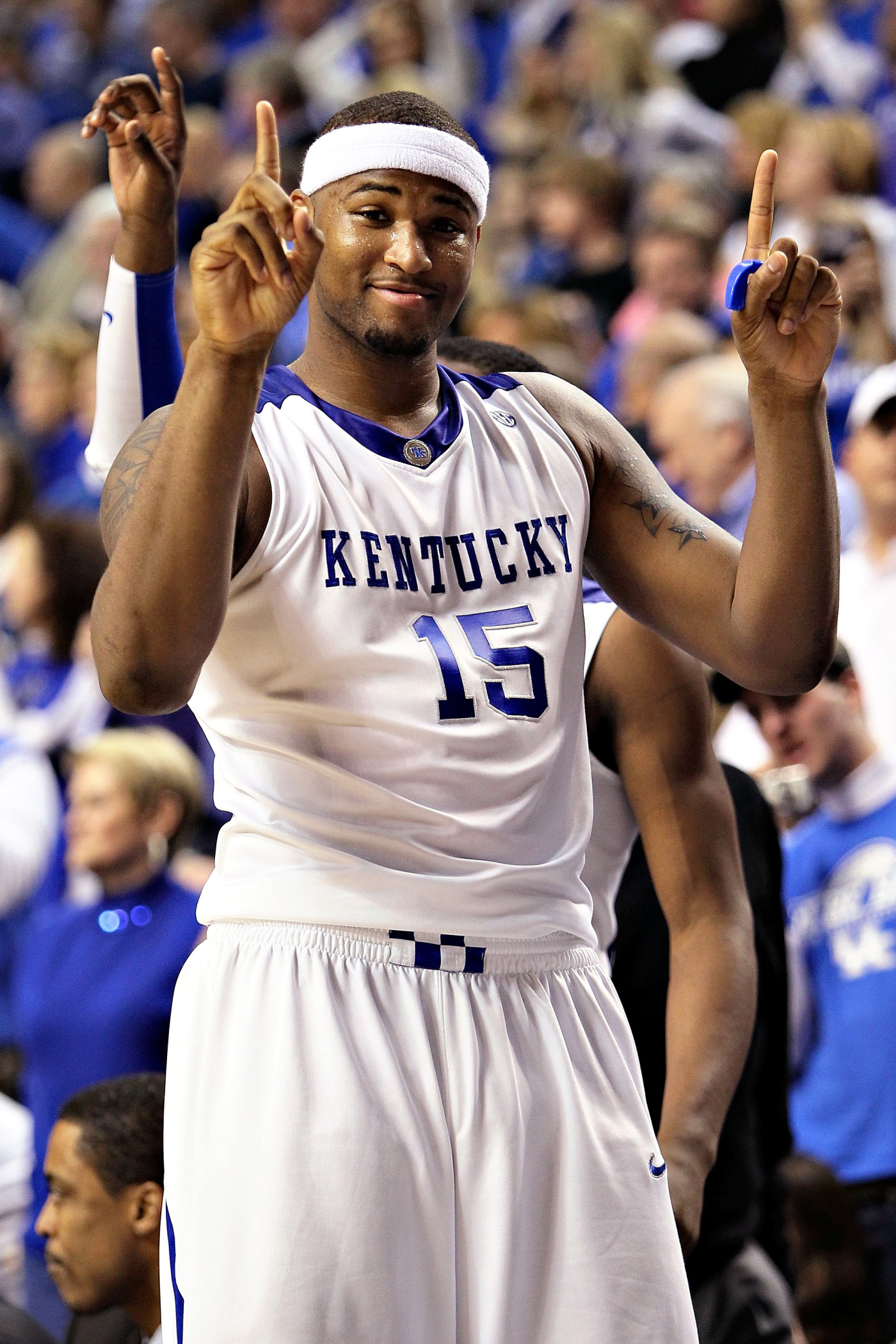 19年nba总决赛考辛斯,考辛斯勇士总决赛集锦