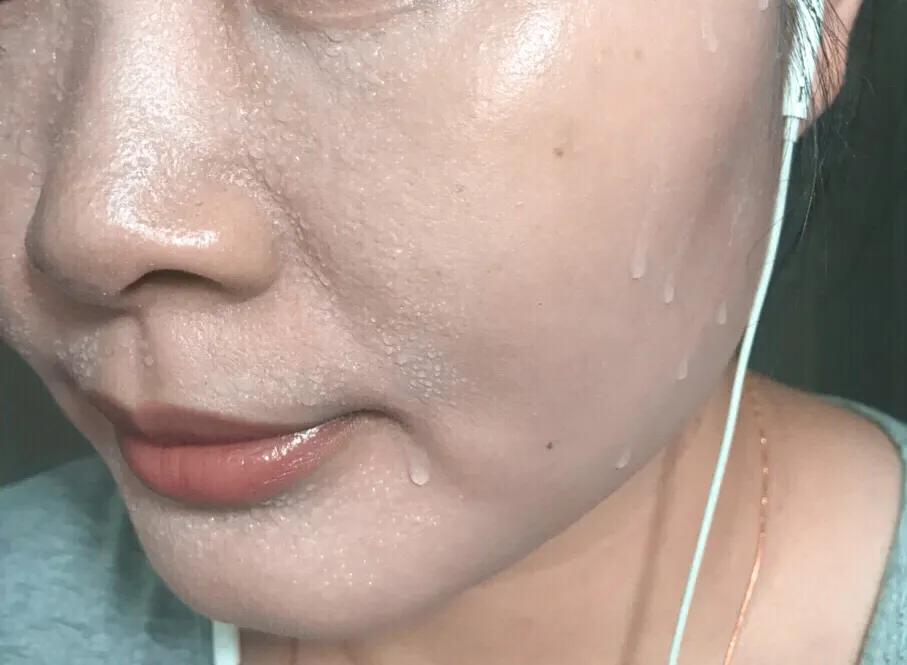 全身喷一喷，边防晒边养肤！夏天过完依然白嫩透亮