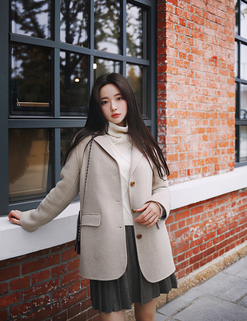 大衣内搭羊毛半高领针织衫,羊绒大衣内搭中长款针织衫