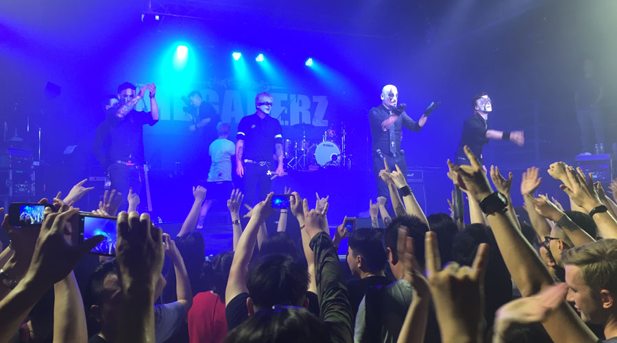 TA已通过你的好友请求,你们可以开始“沉默”了!