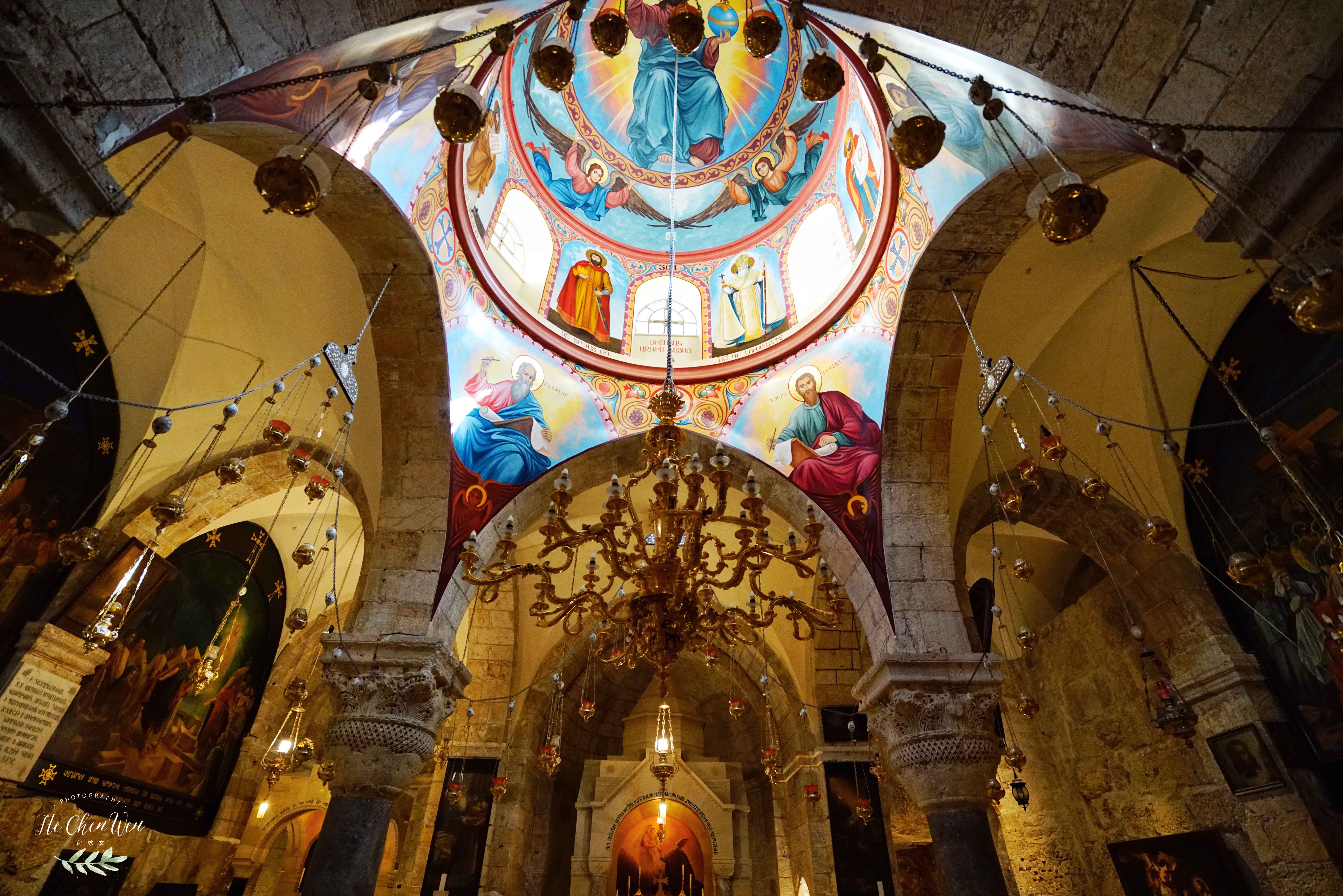 基督教圣地，耶稣在这里遇难、安葬、复活，信徒慕名而来