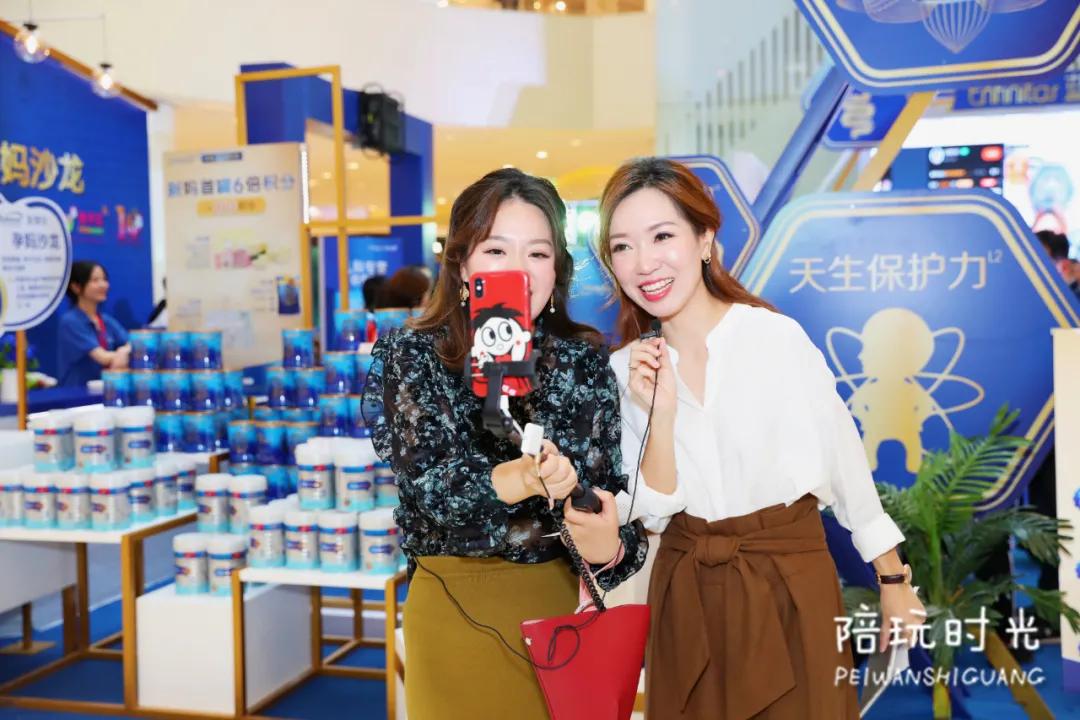 年糕妈妈没矫正牙齿之前样子,年糕妈妈整牙拔牙