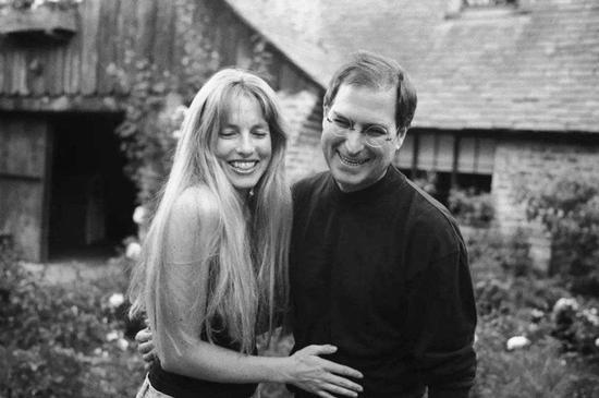 裸捐250亿美元揭露富豪最大的阴谋,乔布斯遗孀裸捐250亿美元给谁