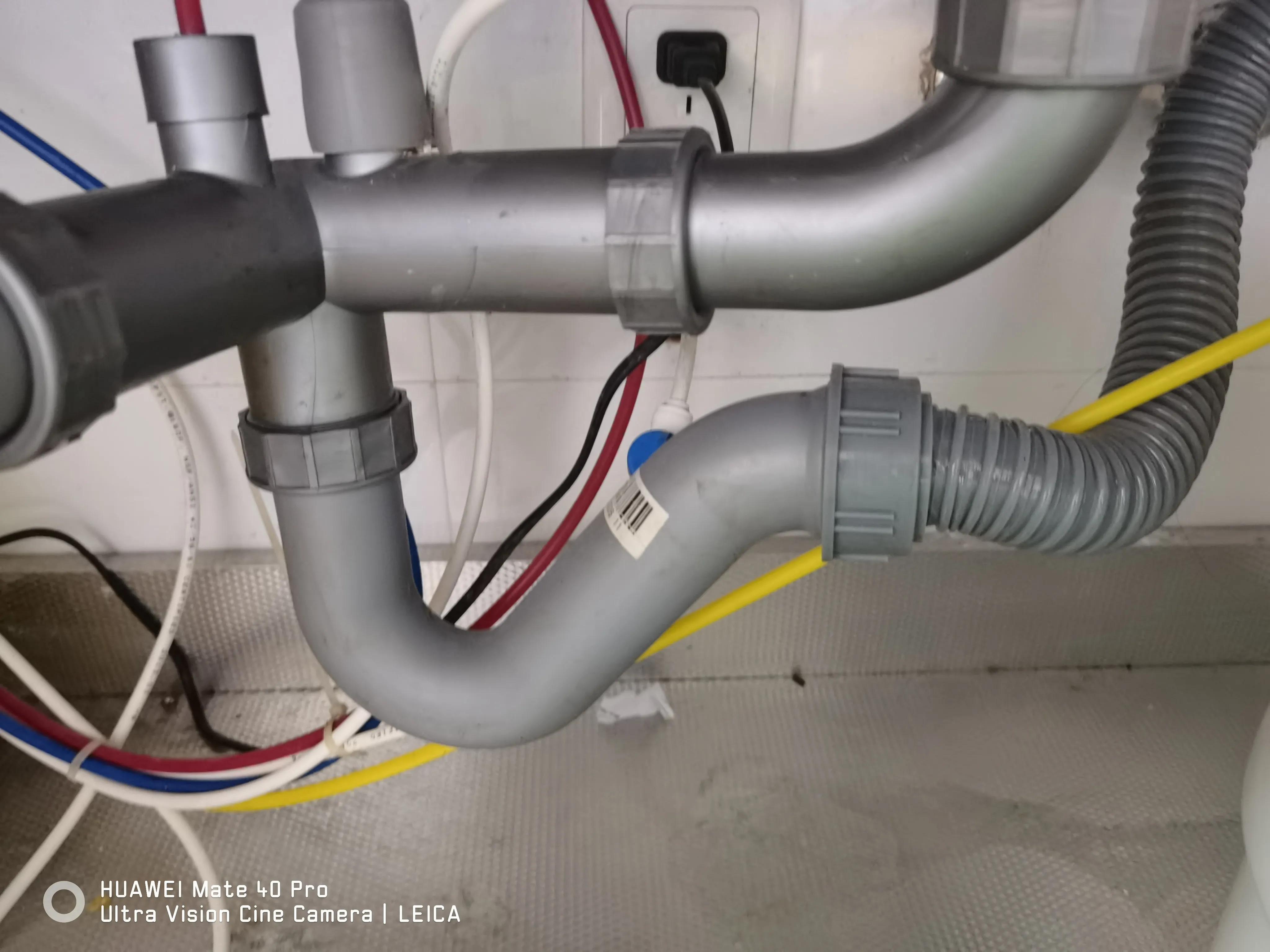 就是不服啊!终于赢了!年三十晚上苦战下水道堵住问题