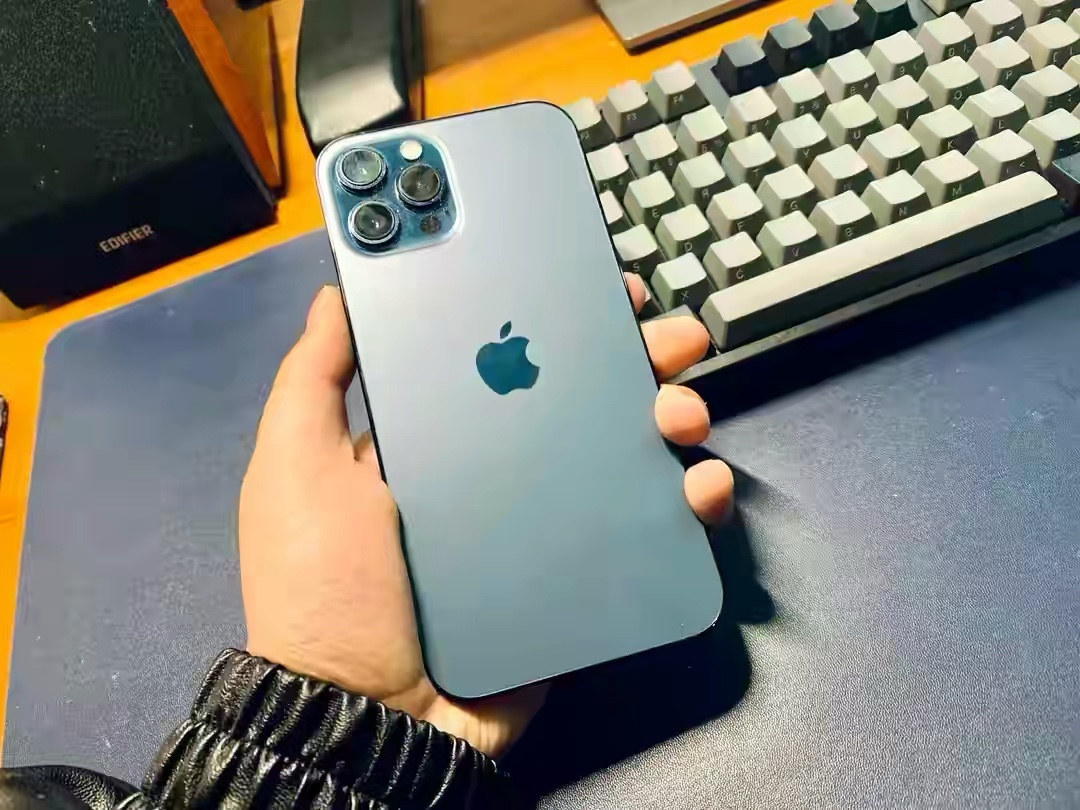 耗电、卡顿、黑屏!升级苹果iOS14.4后,果粉无比后悔