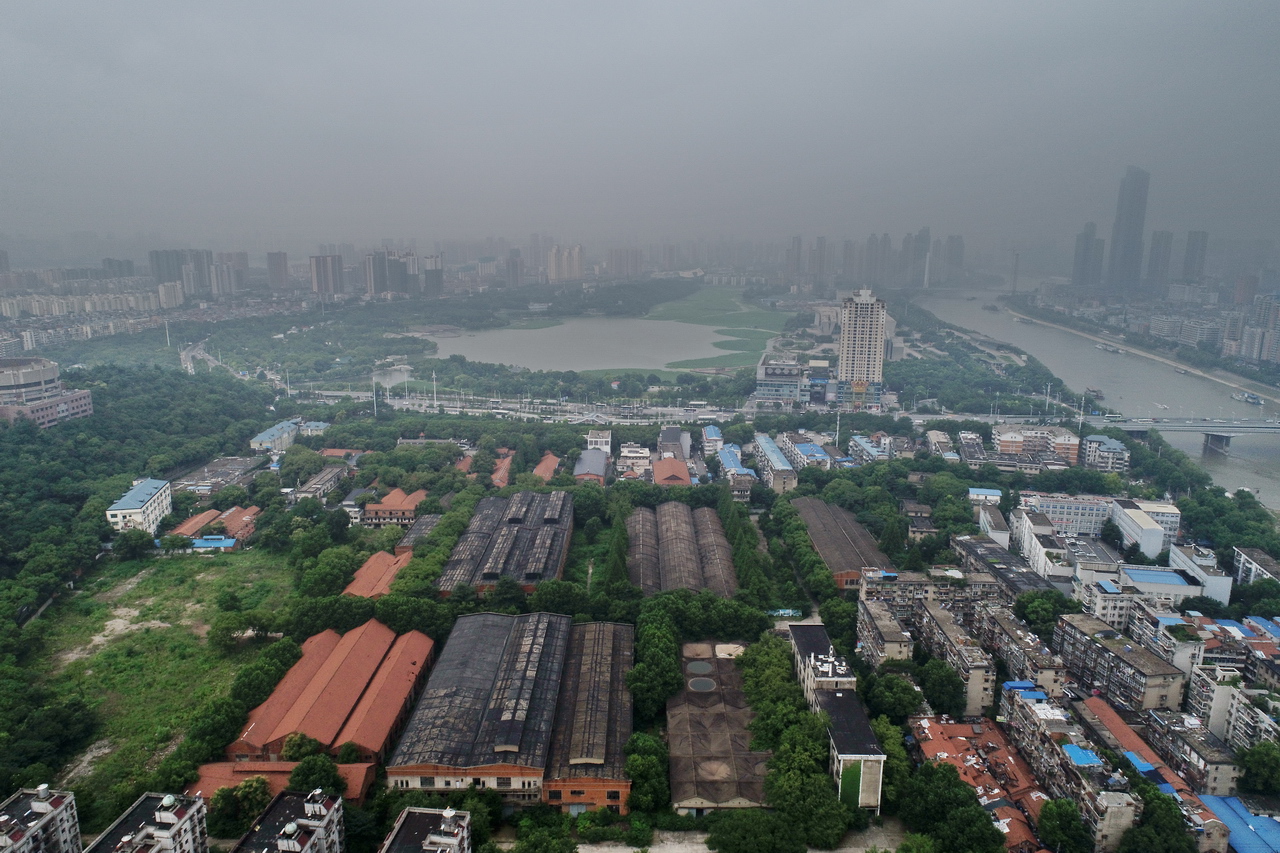 武汉轻型汽车制造厂,武汉特种车制造厂