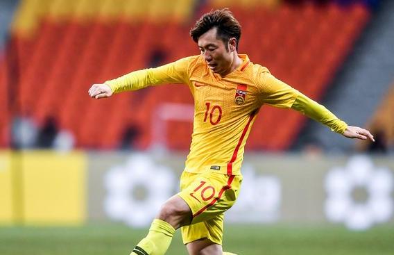 张稀哲评国足,李铁对张稀哲的看法