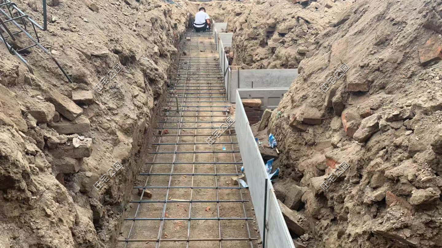 农村浇顶自建房,农村修建两层房屋15万小别墅