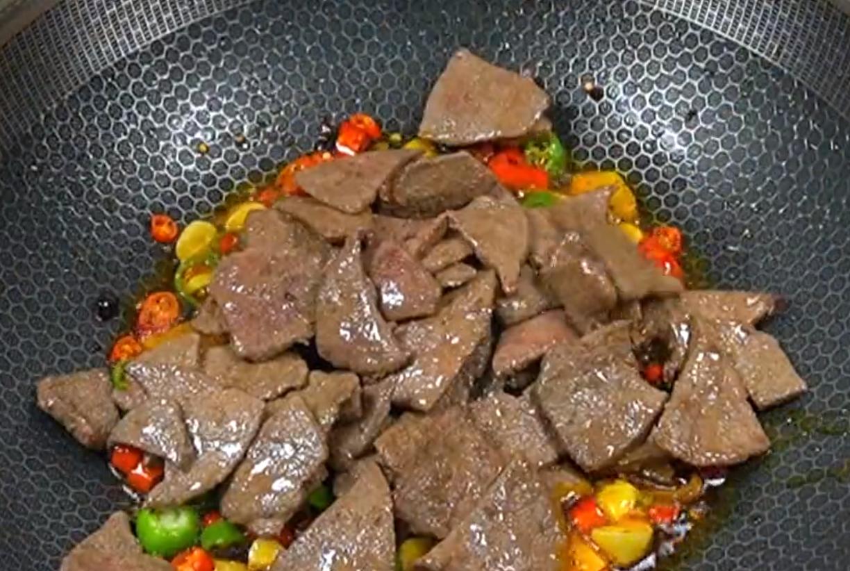 好吃的家常小炒猪肝,家庭小炒猪肝的做法大全