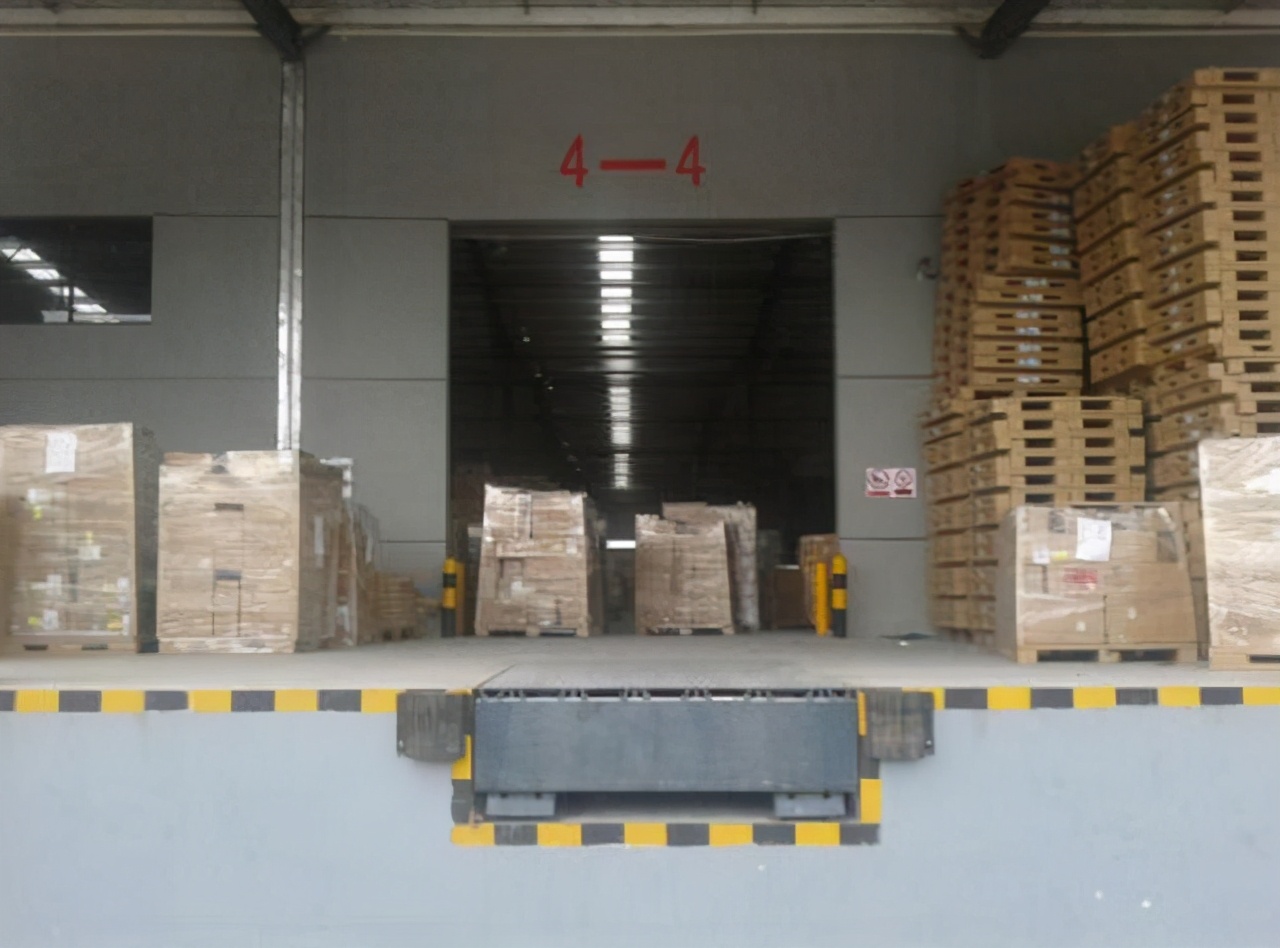 仓库搬运动作,仓库常用的装卸搬运设备有哪些