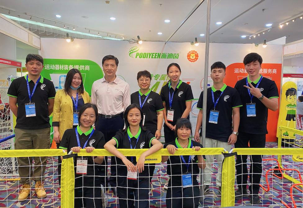 派迪茵足球训练,派迪茵校园足球