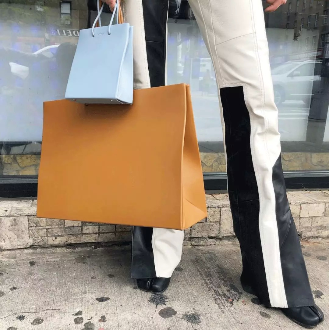 今年最流行最实用最能装的包包……竟然是购物袋？