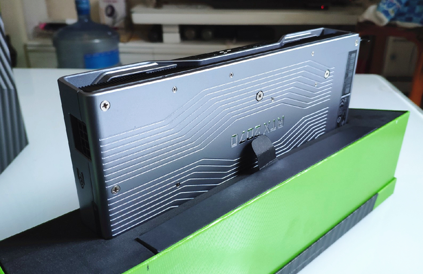 rtx2060显卡1400元可以买不,代购的显卡好吗