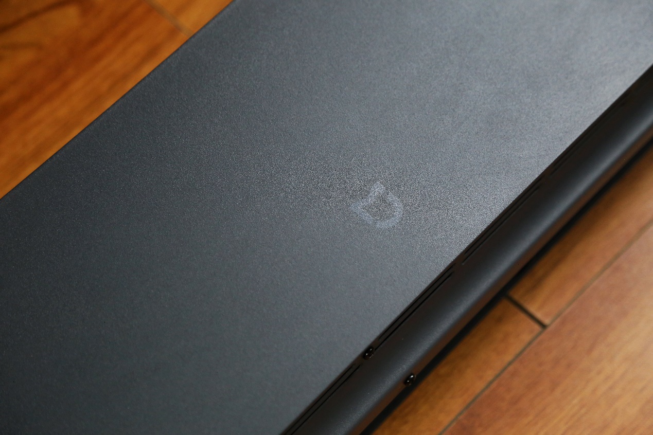 踢脚线智能电暖器,米家石墨烯折叠踢脚线电暖器超薄