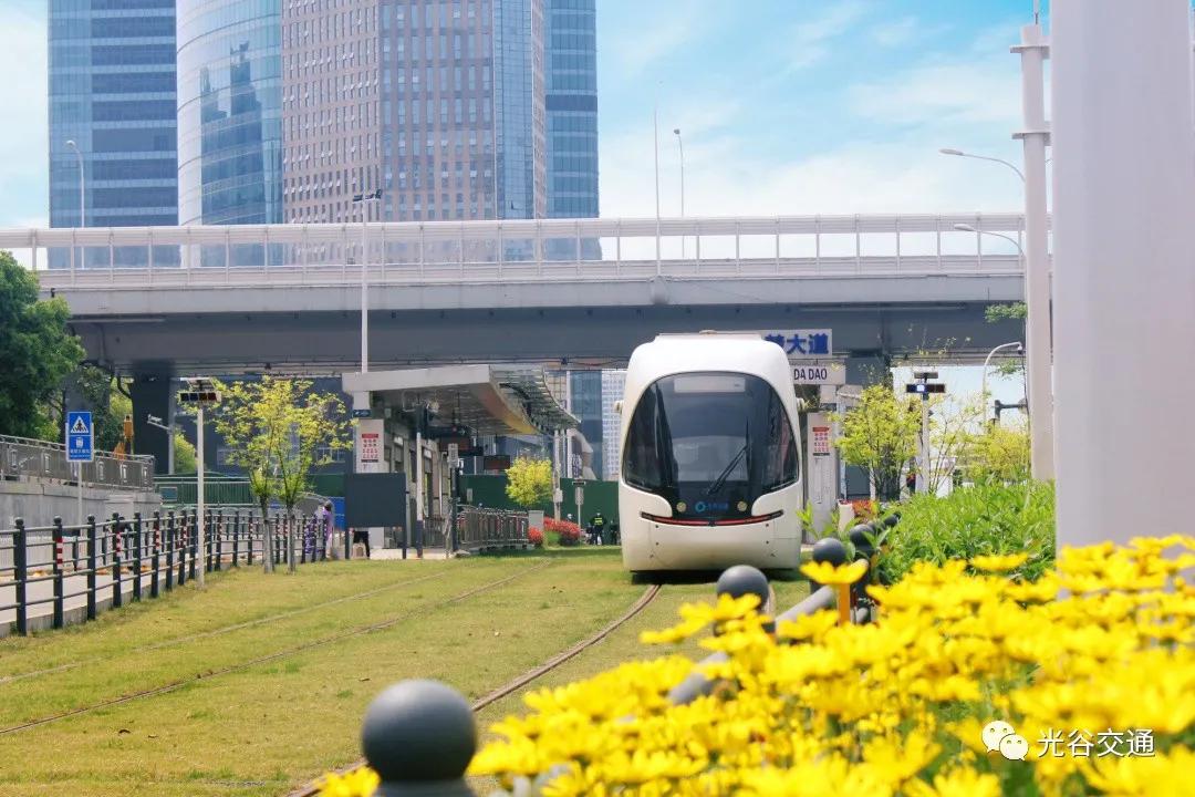 国庆期间,诚邀全国游客,免费乘“量子号”畅游美丽光谷