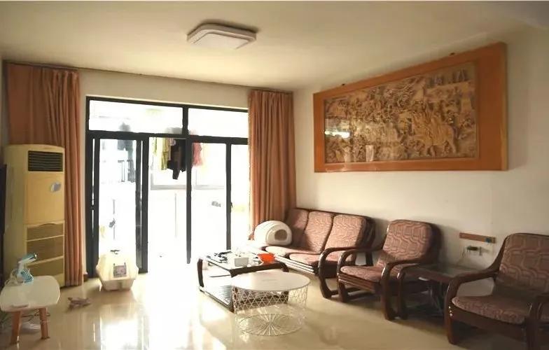 杭州女生老破小装修改造,装修漂亮女工