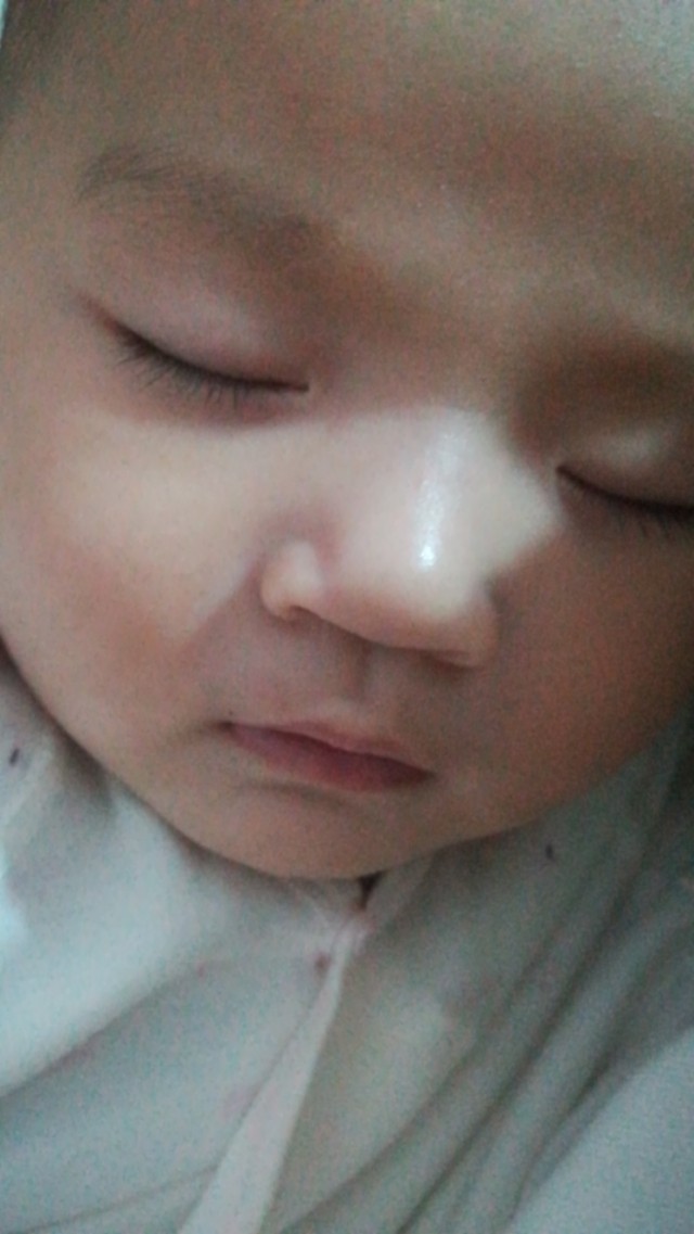 奶睡断奶后怎么入睡,宝宝断奶后半夜醒了怎么入睡