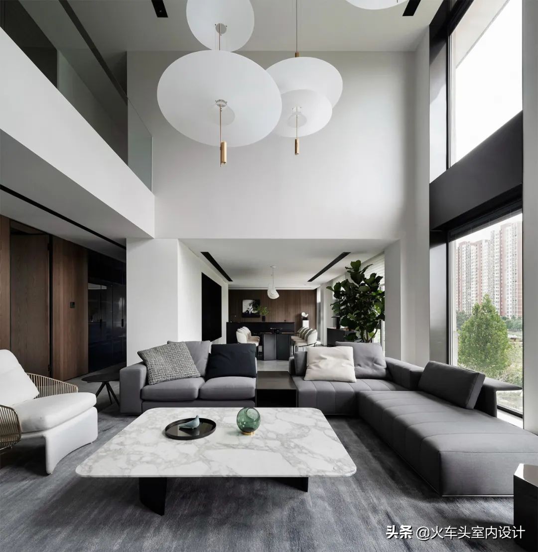80款挑空客厅设计,大宅就该有这气势