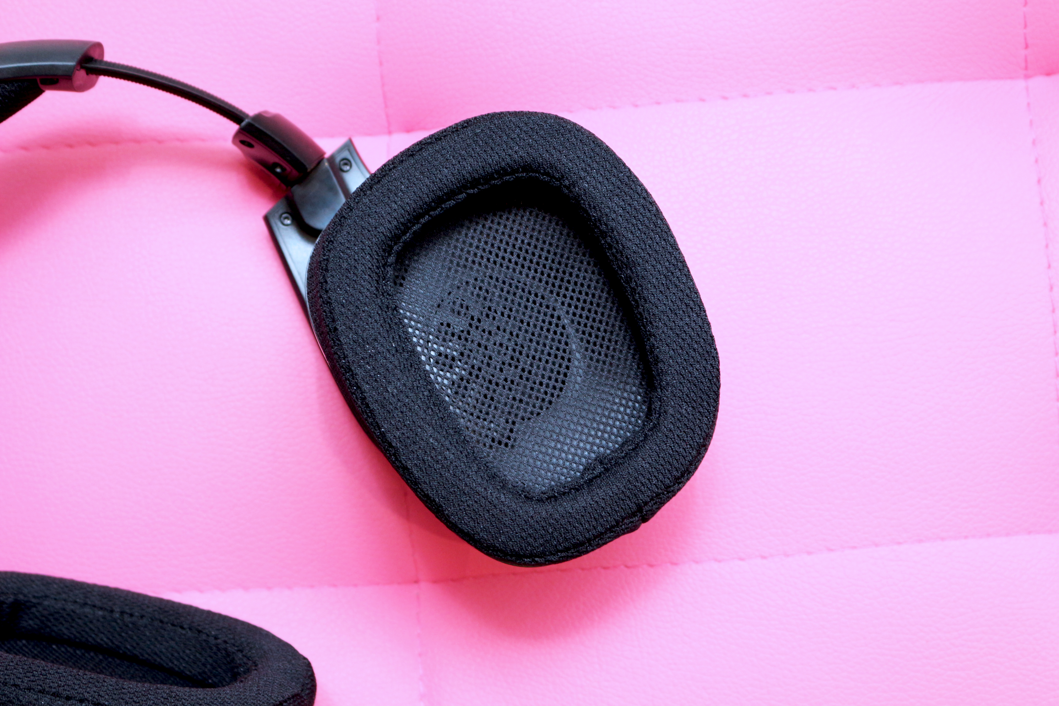 罗技g533耳机可以连接手机吗,罗技g633耳机和金士顿飓风耳机