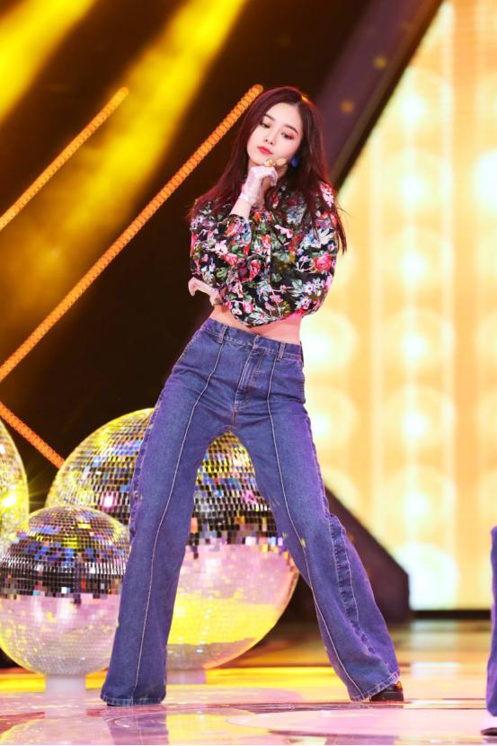 sm公司新推出的女团徐艺洋,徐艺洋真的是sm的ace吗