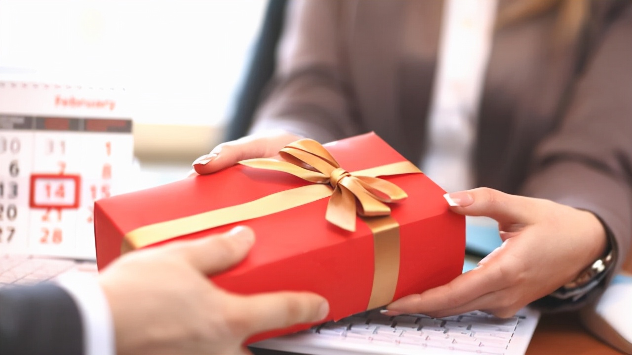 送礼送错人怎么补救,托人办事忘记送礼该怎么说话补救