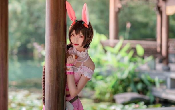 斗罗大陆唐三和小舞小时候cos,斗罗大陆小舞cos兔子不是吃草的吗