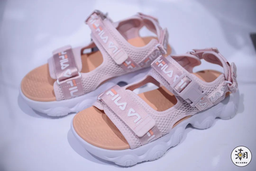 品牌服饰0.1折起,服饰99团200元代金券