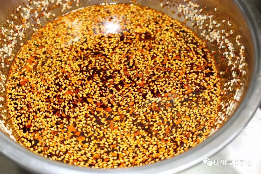 辣椒红油如何炼制,四川泸州古蔺的油辣椒怎么做