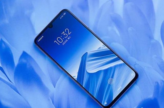 2000—2999元手机销量排名：OPPOR17第二，荣耀V20第三