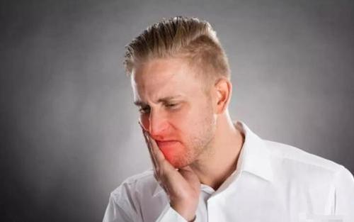 烤瓷牙崩瓷修复的详细步骤,烤瓷牙崩瓷必须更换吗