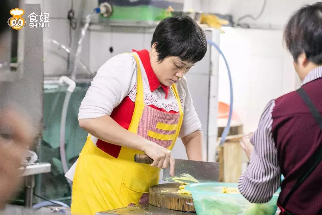 10年，它凭一锅清水，成为边炉界一霸！