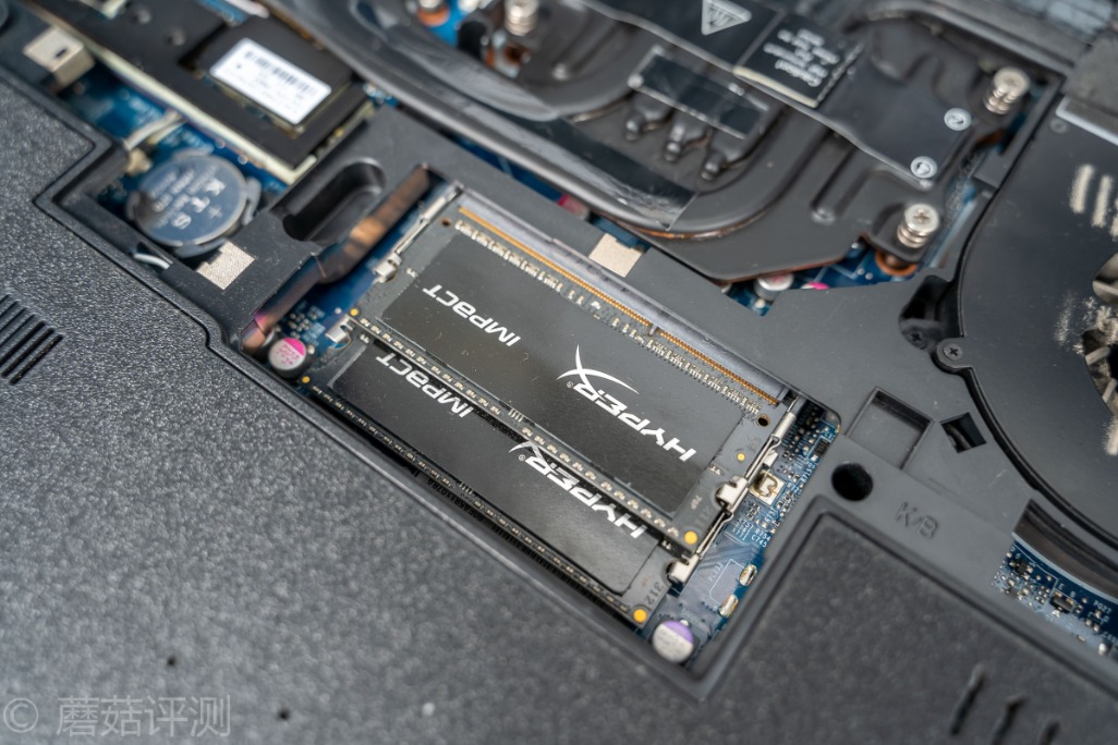 770ZM更换海盗船2133mHzDDR3L内存：玩LOL更加流畅了