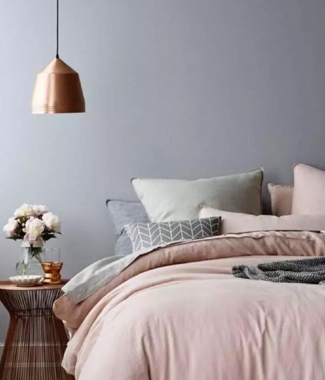 卧室灯太亮遮光,卧室灯太亮可以调吗