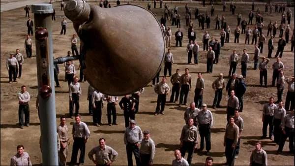 朴树戴狗头帽唱歌，在网易云看相信未来义演的你们，真见证历史了