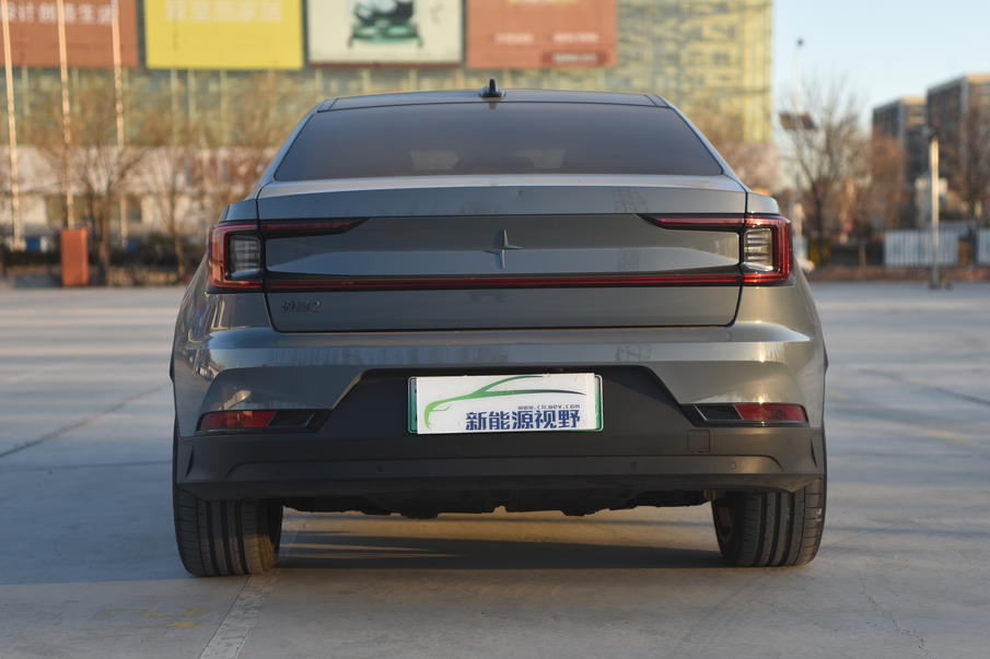 特斯拉新款model3与极星2,特斯拉新款model3和极星2