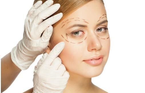 为什么不建议女人割“双眼皮”?主要有这4方面原因,庆幸没跟风