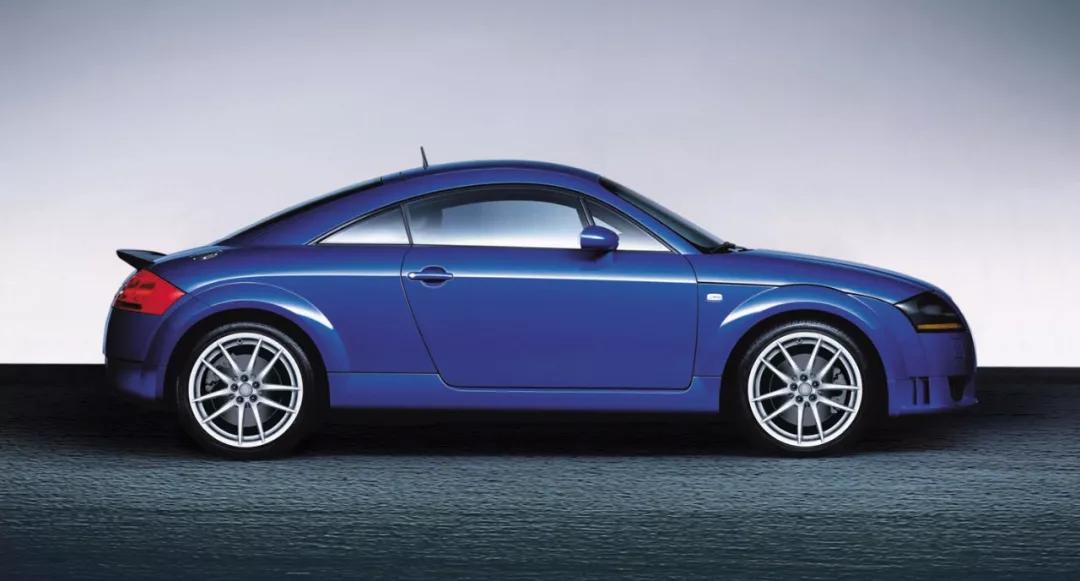 恭喜这几台车的车主，你们的车绝版了