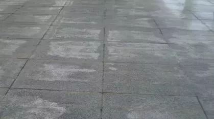 石材反碱和泛碱的区别,室外地面石材泛碱怎么办