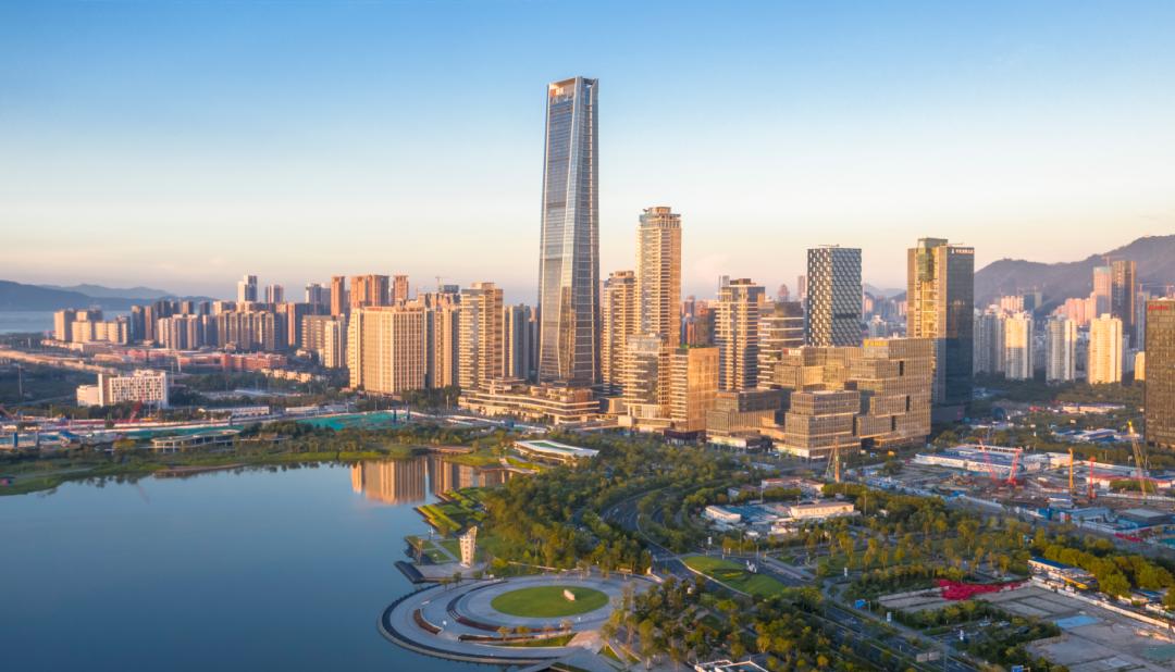 开法拉利拉法、保时捷918和迈凯伦p1的人都住啥样的豪宅？