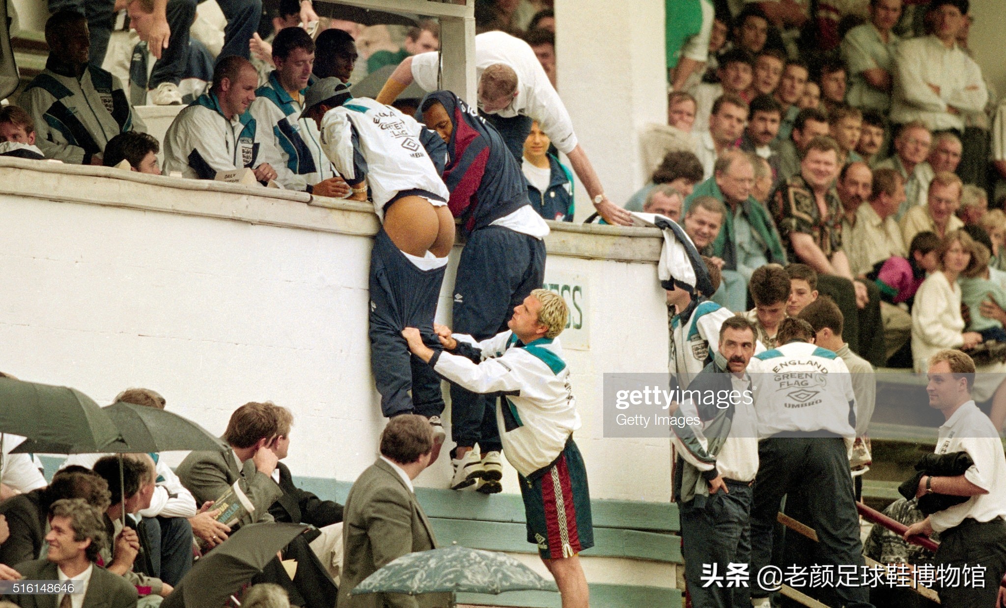 破产酒鬼的球鞋拍卖值6万,加图索的恩人名字成为香港路名