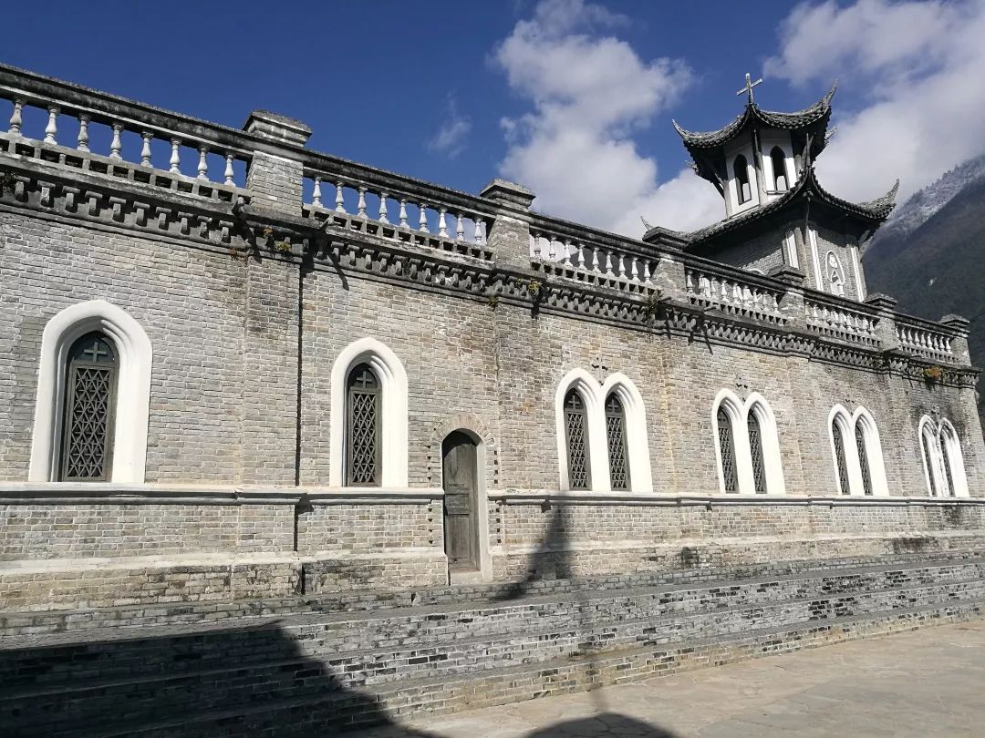 海螺沟温泉什么时候去最美,脑补一下