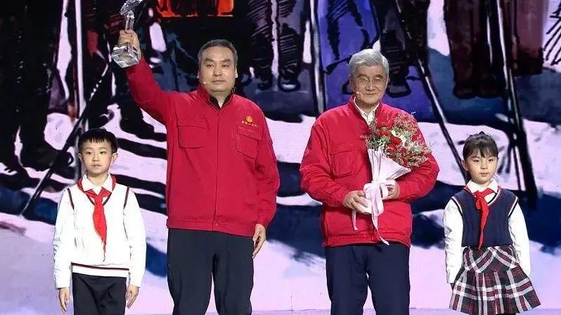 近20年感动中国十大人物颁奖词,2020感动中国十大人物事迹汇总