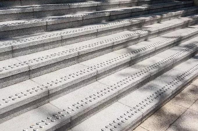 开封市永威一楼带院,永威一套房