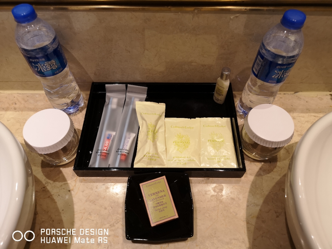 南京下关滨江希尔顿,南京世茂滨江希尔顿酒店电话号码